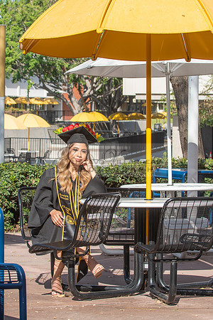 Evelyn Bernal graduation photos at California State University in Los Angeles Ca, photographer, Gustavo Villarreal