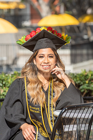 Evelyn Bernal graduation photos at California State University in Los Angeles Ca, photographer, Gustavo Villarreal