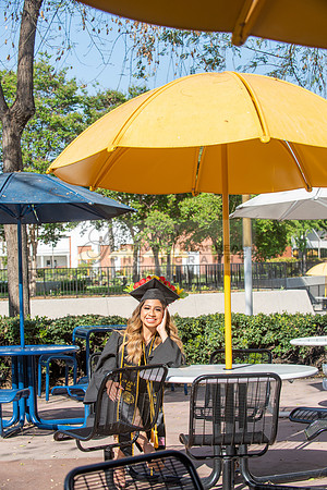 Evelyn Bernal graduation photos at California State University in Los Angeles Ca, photographer, Gustavo Villarreal