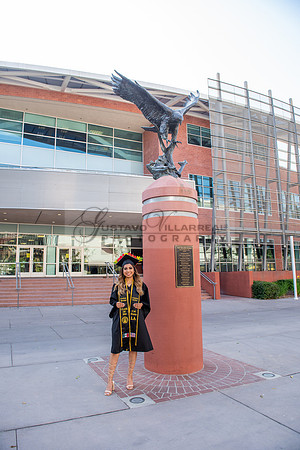 Evelyn Bernal graduation photos at California State University in Los Angeles Ca, photographer, Gustavo Villarreal