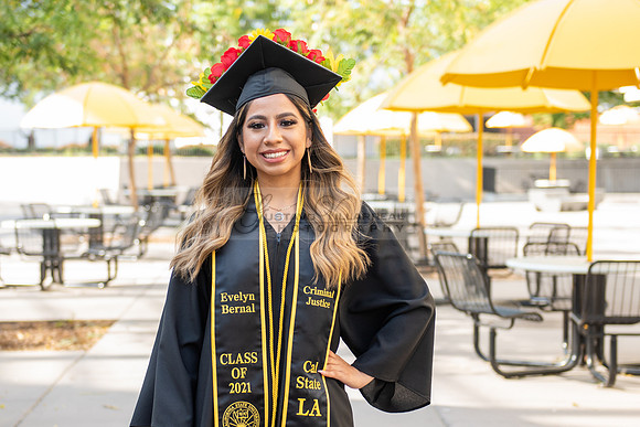Evelyn Bernal graduation photos at California State University in Los Angeles Ca, photographer, Gustavo Villarreal