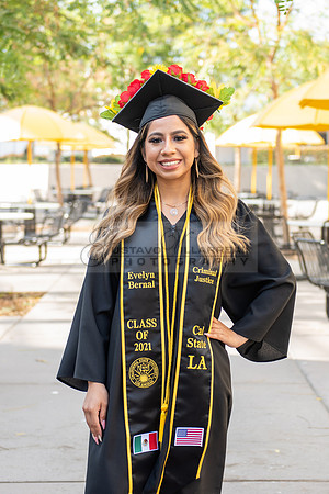 Evelyn Bernal graduation photos at California State University in Los Angeles Ca, photographer, Gustavo Villarreal