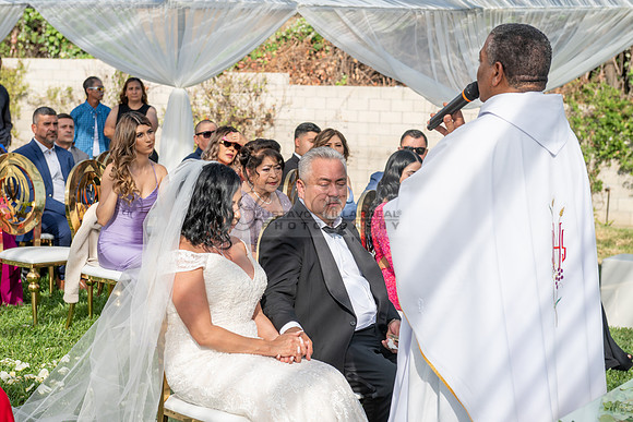 Gloria y Jose Luis Engagement photos en el rancho, caballos, Novias, La Puente Ca, 323-633-8283, www.gvphotoandvideo.com