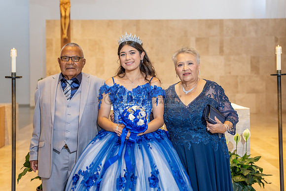 Violeta Noemi quinceanera celebration, photographer , videographer in Hacienda Heights Ca, Montebello Ca, Gustavo Villarreal Photography, 323-633-8283, www.gvphotoandvideo.com