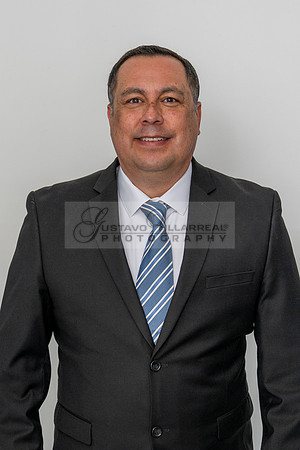 Jose Mireles Business Headshots, corporate, realtor, in Whittier California, Gustavo Villarreal photography, 323-633-8283