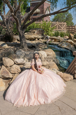 Grace Navarrete quinceanera photography, videography session at Heritage Park in Cerritos Ca, Gustavo Villarreal Photography, 323-633-8283, www.gvphotoandvideo.com