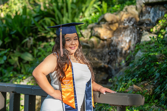 Melanie graduation photographer CSUF, California State University Fullerton, Whittier Ca, Gustavo Villarreal Photography, 323-633-8283, www.gvphotoandvideo.com