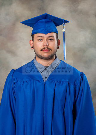 graduation photos in Whittier Ca, www.gustavovillarreal.com