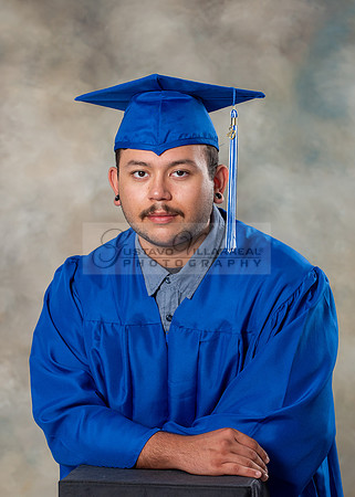 graduation photos in Whittier Ca, www.gustavovillarreal.com