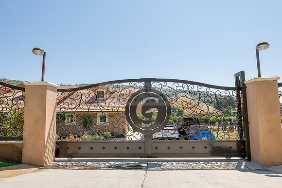 Gloria y Jose Luis Engagement photos en el rancho, caballos, Novias, La Puente Ca, 323-633-8283, www.gvphotoandvideo.com