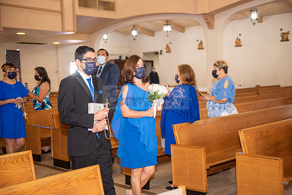 Gloria and Marco wedding celebration at Our Lady of Perpetual Church in Whittier Ca, photography by Gustavo Villarreal photography 323-633-8283