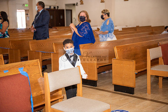 Gloria and Marco wedding celebration at Our Lady of Perpetual Church in Whittier Ca, photography by Gustavo Villarreal photography 323-633-8283