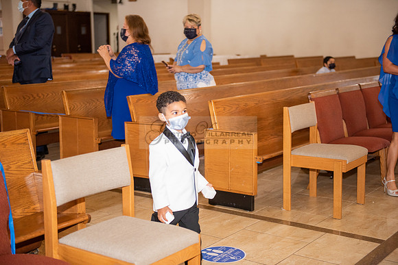 Gloria and Marco wedding celebration at Our Lady of Perpetual Church in Whittier Ca, photography by Gustavo Villarreal photography 323-633-8283