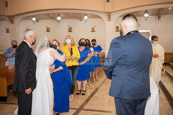 Gloria and Marco wedding celebration at Our Lady of Perpetual Church in Whittier Ca, photography by Gustavo Villarreal photography 323-633-8283