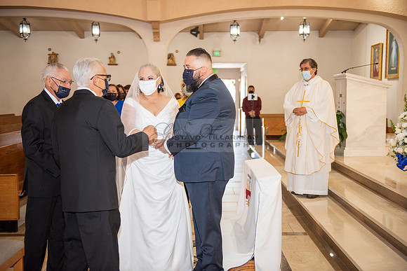Gloria and Marco wedding celebration at Our Lady of Perpetual Church in Whittier Ca, photography by Gustavo Villarreal photography 323-633-8283