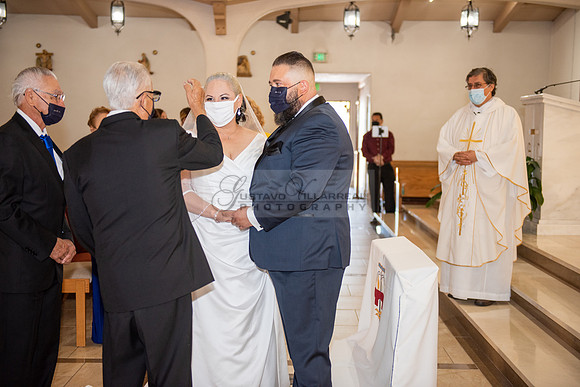 Gloria and Marco wedding celebration at Our Lady of Perpetual Church in Whittier Ca, photography by Gustavo Villarreal photography 323-633-8283