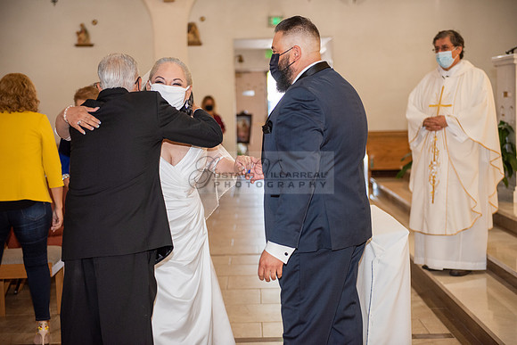 Gloria and Marco wedding celebration at Our Lady of Perpetual Church in Whittier Ca, photography by Gustavo Villarreal photography 323-633-8283