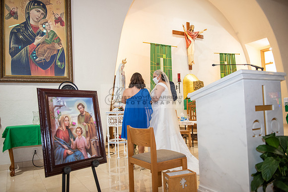 Gloria and Marco wedding celebration at Our Lady of Perpetual Church in Whittier Ca, photography by Gustavo Villarreal photography 323-633-8283