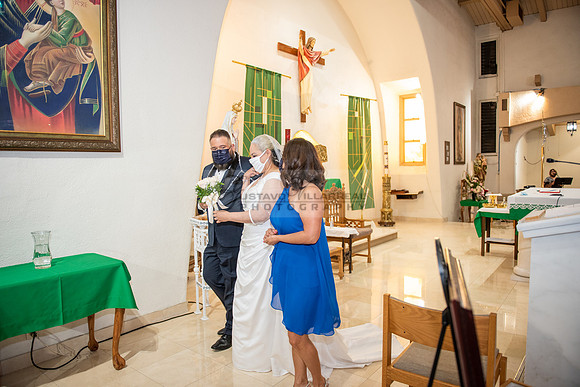 Gloria and Marco wedding celebration at Our Lady of Perpetual Church in Whittier Ca, photography by Gustavo Villarreal photography 323-633-8283
