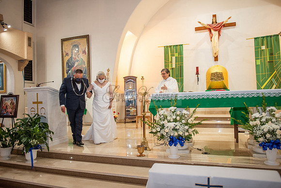 Gloria and Marco wedding celebration at Our Lady of Perpetual Church in Whittier Ca, photography by Gustavo Villarreal photography 323-633-8283