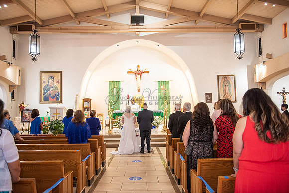 Gloria and Marco wedding celebration at Our Lady of Perpetual Church in Whittier Ca, photography by Gustavo Villarreal photography 323-633-8283
