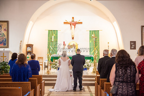 Gloria and Marco wedding celebration at Our Lady of Perpetual Church in Whittier Ca, photography by Gustavo Villarreal photography 323-633-8283