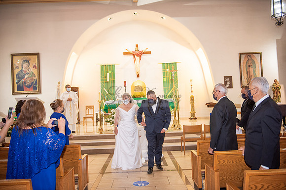 Gloria and Marco wedding celebration at Our Lady of Perpetual Church in Whittier Ca, photography by Gustavo Villarreal photography 323-633-8283