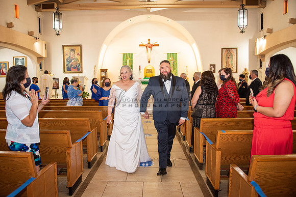 Gloria and Marco wedding celebration at Our Lady of Perpetual Church in Whittier Ca, photography by Gustavo Villarreal photography 323-633-8283