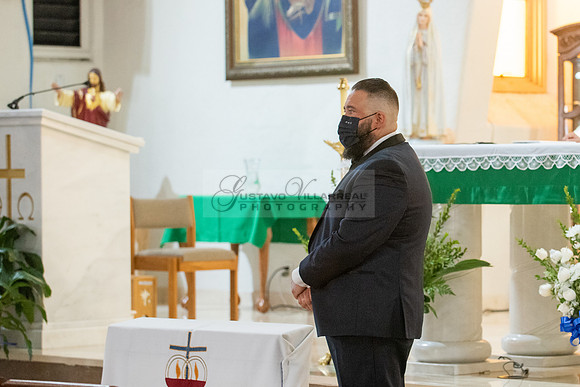 Gloria and Marco wedding celebration at Our Lady of Perpetual Church in Whittier Ca, photography by Gustavo Villarreal photography 323-633-8283