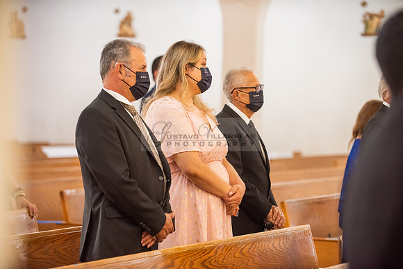 Gloria and Marco wedding celebration at Our Lady of Perpetual Church in Whittier Ca, photography by Gustavo Villarreal photography 323-633-8283