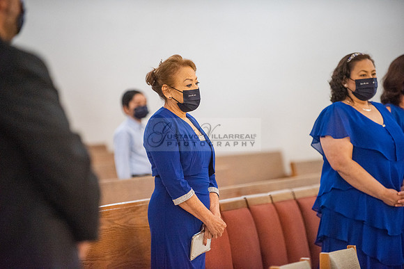 Gloria and Marco wedding celebration at Our Lady of Perpetual Church in Whittier Ca, photography by Gustavo Villarreal photography 323-633-8283