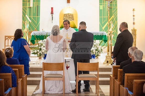 Gloria and Marco wedding celebration at Our Lady of Perpetual Church in Whittier Ca, photography by Gustavo Villarreal photography 323-633-8283