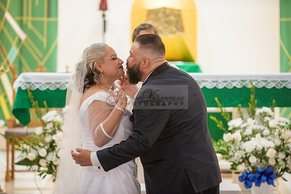 Gloria and Marco wedding celebration at Our Lady of Perpetual Church in Whittier Ca, photography by Gustavo Villarreal photography 323-633-8283