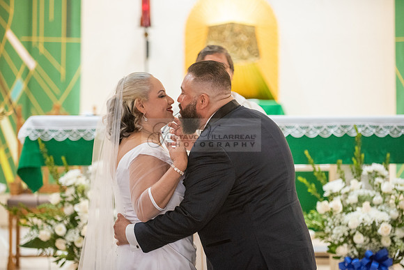 Gloria and Marco wedding celebration at Our Lady of Perpetual Church in Whittier Ca, photography by Gustavo Villarreal photography 323-633-8283