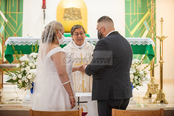 Gloria and Marco wedding celebration at Our Lady of Perpetual Church in Whittier Ca, photography by Gustavo Villarreal photography 323-633-8283