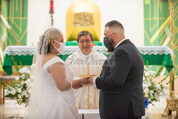 Gloria and Marco wedding celebration at Our Lady of Perpetual Church in Whittier Ca, photography by Gustavo Villarreal photography 323-633-8283
