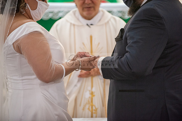 Gloria and Marco wedding celebration at Our Lady of Perpetual Church in Whittier Ca, photography by Gustavo Villarreal photography 323-633-8283