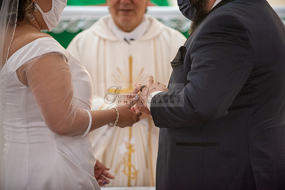 Gloria and Marco wedding celebration at Our Lady of Perpetual Church in Whittier Ca, photography by Gustavo Villarreal photography 323-633-8283