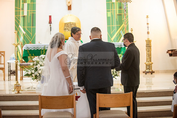 Gloria and Marco wedding celebration at Our Lady of Perpetual Church in Whittier Ca, photography by Gustavo Villarreal photography 323-633-8283