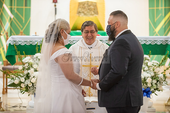 Gloria and Marco wedding celebration at Our Lady of Perpetual Church in Whittier Ca, photography by Gustavo Villarreal photography 323-633-8283