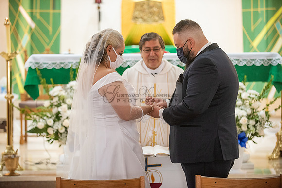 Gloria and Marco wedding celebration at Our Lady of Perpetual Church in Whittier Ca, photography by Gustavo Villarreal photography 323-633-8283