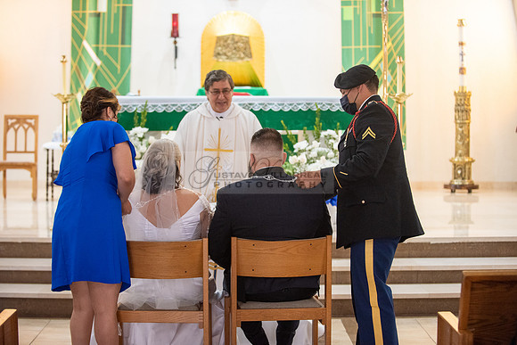 Gloria and Marco wedding celebration at Our Lady of Perpetual Church in Whittier Ca, photography by Gustavo Villarreal photography 323-633-8283