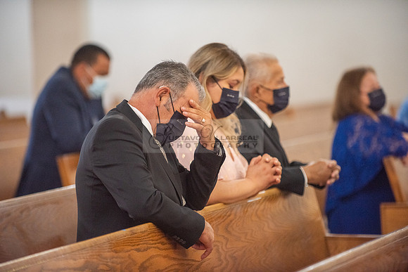 Gloria and Marco wedding celebration at Our Lady of Perpetual Church in Whittier Ca, photography by Gustavo Villarreal photography 323-633-8283