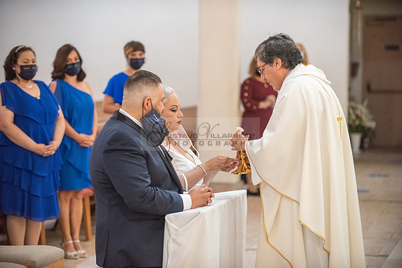 Gloria and Marco wedding celebration at Our Lady of Perpetual Church in Whittier Ca, photography by Gustavo Villarreal photography 323-633-8283