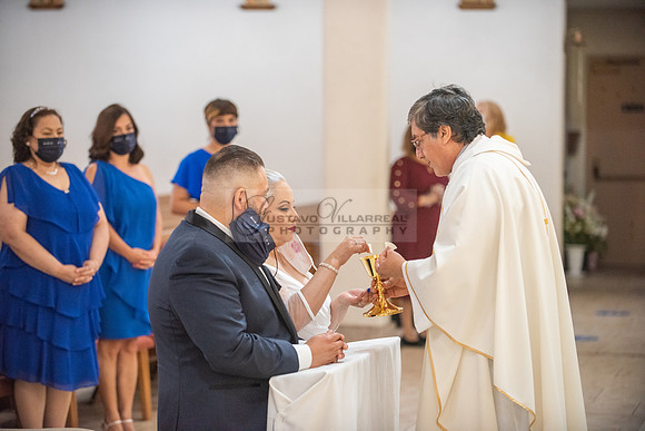 Gloria and Marco wedding celebration at Our Lady of Perpetual Church in Whittier Ca, photography by Gustavo Villarreal photography 323-633-8283