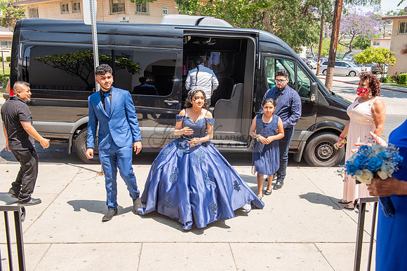 Jamilette Zavala Quinceanera celebration and ceremony at Santa Teresita Catholic Church in Los Angeles Ca, photography and videography by Gustavo Villarreal