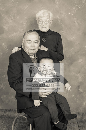 Family portraits in Montebello Ca, weddings photography and video, quinceaneras photography and video, sweet sixteens photography and video in montebello, fotografo de bodas y quinceaneras en Los Ange