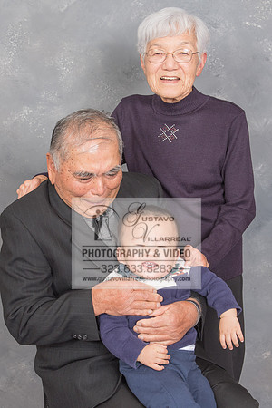 Family portraits in Montebello Ca, weddings photography and video, quinceaneras photography and video, sweet sixteens photography and video in montebello, fotografo de bodas y quinceaneras en Los Ange