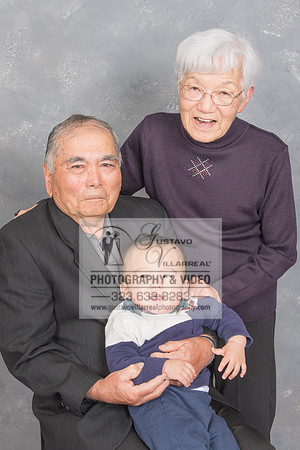 Family portraits in Montebello Ca, weddings photography and video, quinceaneras photography and video, sweet sixteens photography and video in montebello, fotografo de bodas y quinceaneras en Los Ange