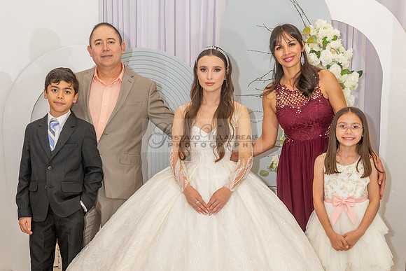 Camila Campa quinceanera, sweet 16, celebration at Elite Banquet Hall in Maywood Ca, Huntington Park Ca, by Gustavo Villarreal Photography, videography 323-633-8283, www.gustavovillarreal.com